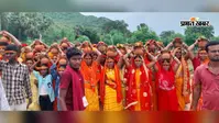 जहानाबाद: बराबर पहाड़ी में गूंजे जयघोष, कलश यात्रा के साथ शुरू हुआ रुद्र महायज्ञ