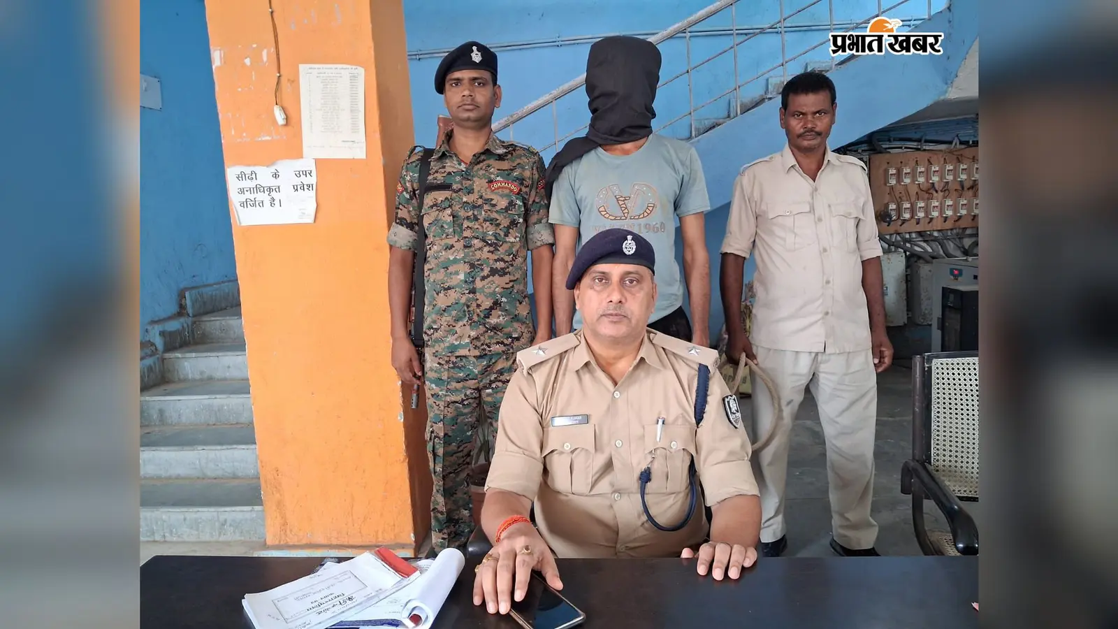 गया जी : वजीरगंज के चर्चित रईस खान हत्याकांड में फरार आरोपित गिरफ्तार, जमुआवां रेलवे स्टेशन के पास पुलिस ने दबोचा
