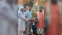 गोपालगंज: स्व. रवींद्र नाथ शुक्ल की प्रथम पुण्यतिथि पर श्रद्धांजलि सभा, एसडीएम ने किया प्रतिमा का अनावरण