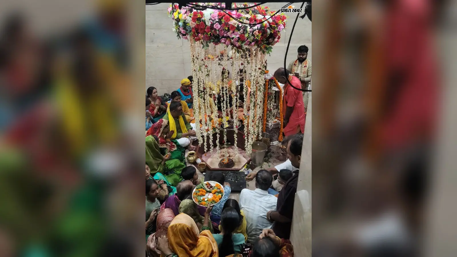 सोमवारी पर सिंहेश्वर धाम में उमड़ी श्रद्धा, देर रात तक हुआ बाबा का राजसी श्रृंगार