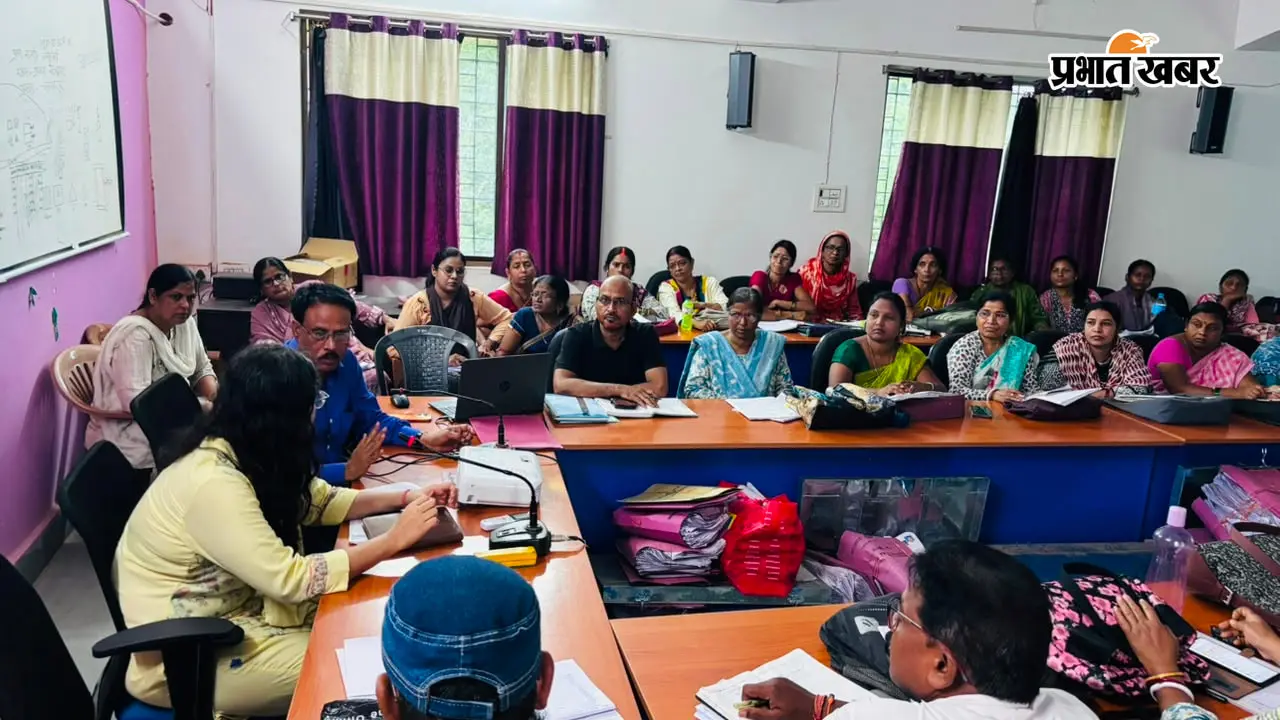 प्रारूप मतदाता सूची के प्रकाशन से पहले बीएलओ व सुपरवाइजरों को विशेष प्रशिक्षण