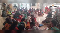 जिस नौकरी के लिए मांगी गई थी सामान्य योग्यता, उसके लिए पहुंचे एमए-बीएड अभ्यर्थी