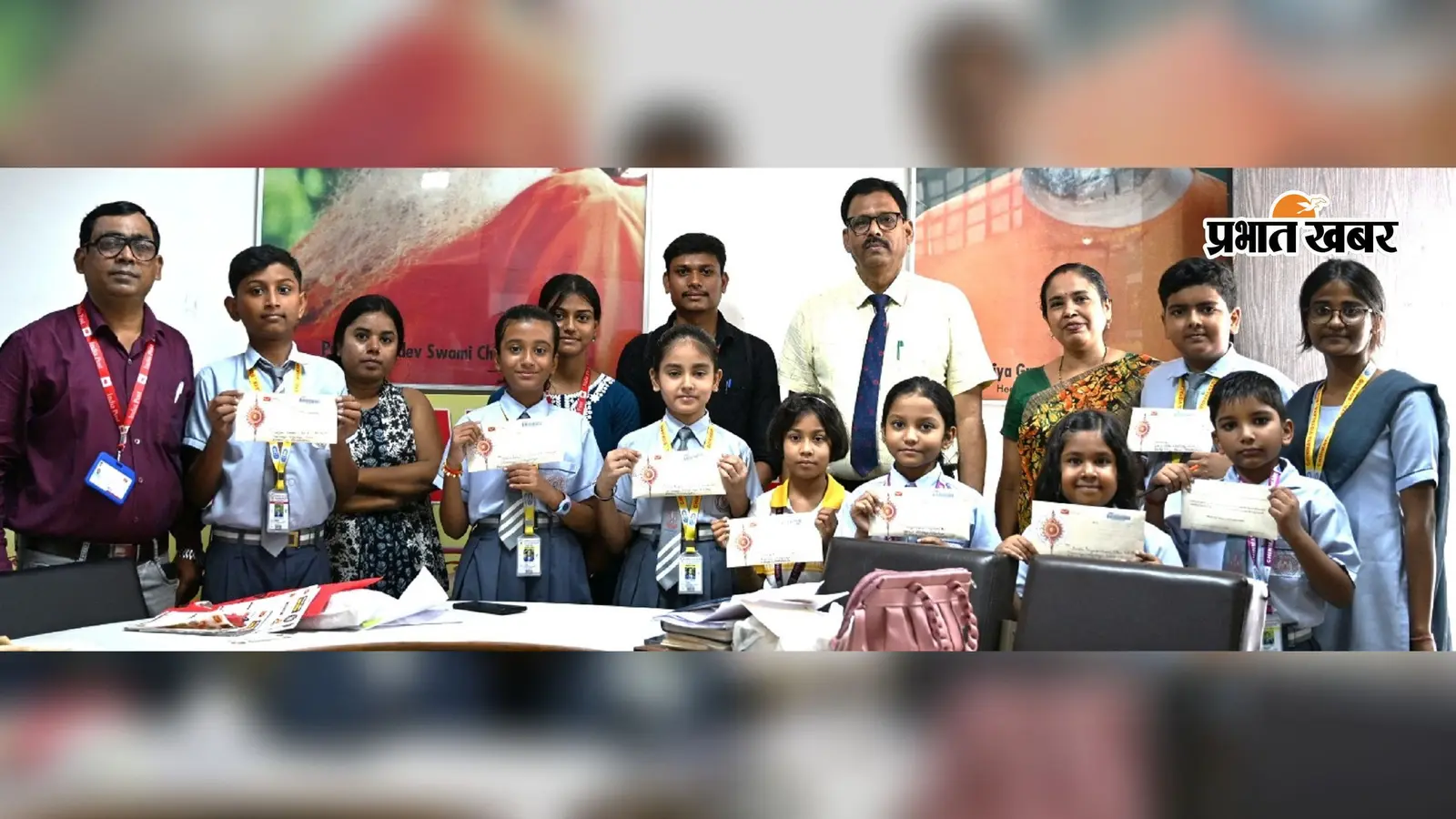 रक्षा बंधन से पहले डाक विभाग ने करायी राखी बनाओ प्रतियोगिता