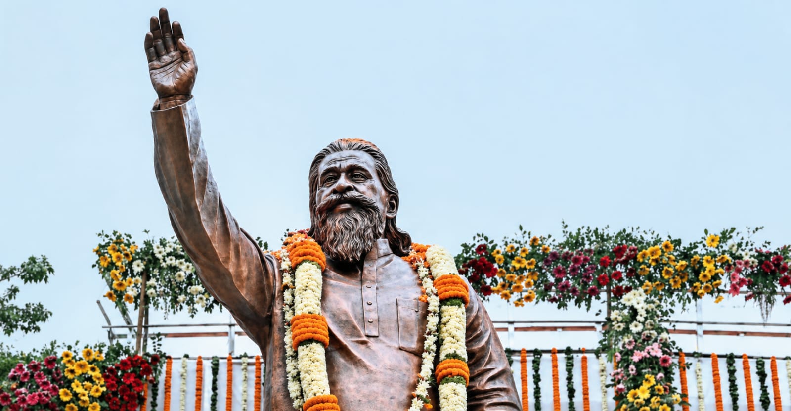 स्टील फ्रेम में सिलिका फाइबर से बनी है प्रतिमा