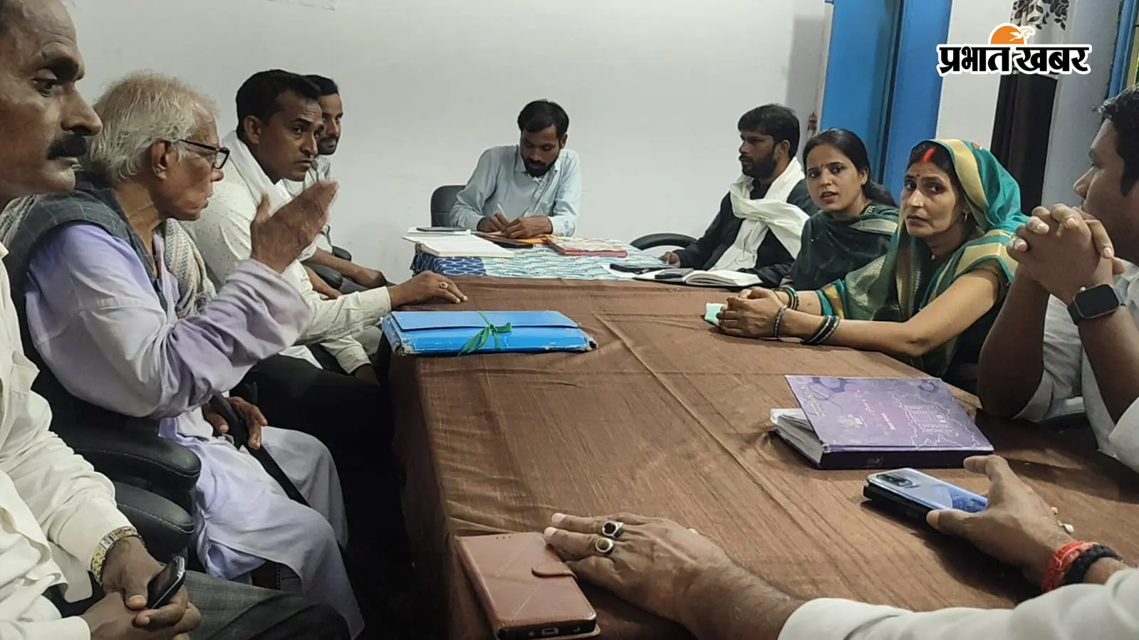 रोहतास: चेनारी पंचायत समिति की बैठक में जनसमस्याओं पर मंथन, अतिक्रमण-जलनिकासी और मनरेगा कार्यो पर उठे सवाल