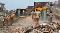 दानापुर में सगुना मोड़ से आरकेपुरम तक चला बुलडोजर: पटना में ‘टाउन क्लीन’ अभियान से झोपड़ियां–गुमटियां हुई साफ; 18 हजार जुर्माना वसूला