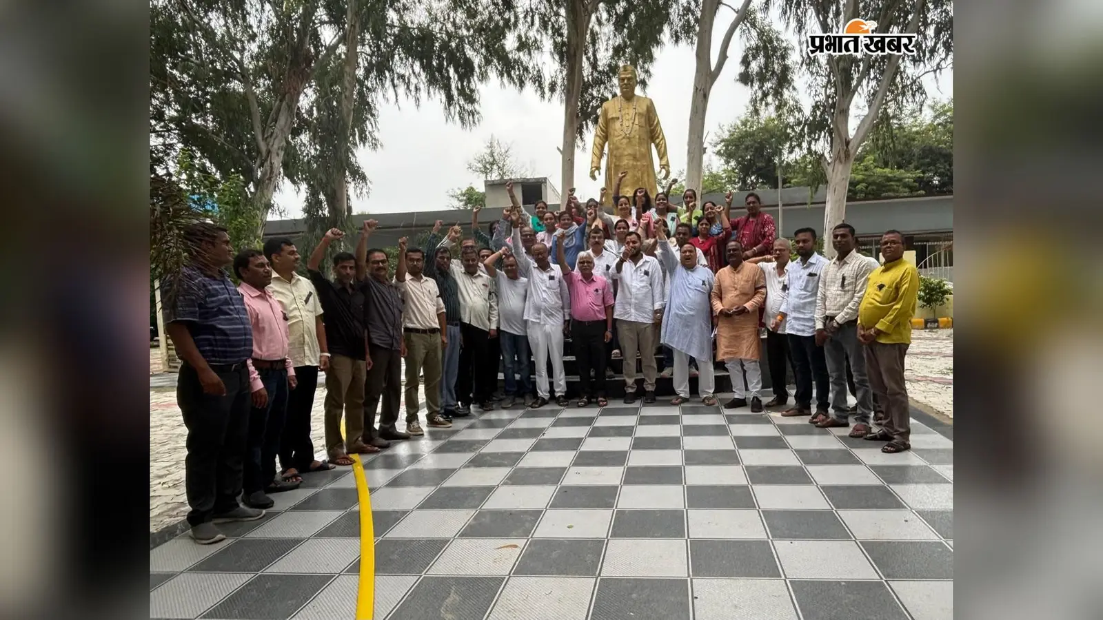 जहानाबाद: विश्वविद्यालय अधिनियम-2026 के विरोध में शिक्षकों ने काला बिल्ला लगाकर जताया प्रतिवाद