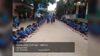 बनियापुर के कन्या मध्य विद्यालय परसा में अतिथि भोजन का आयोजन, बच्चों को परोसी गई पूरी-सब्जी और मिठाई