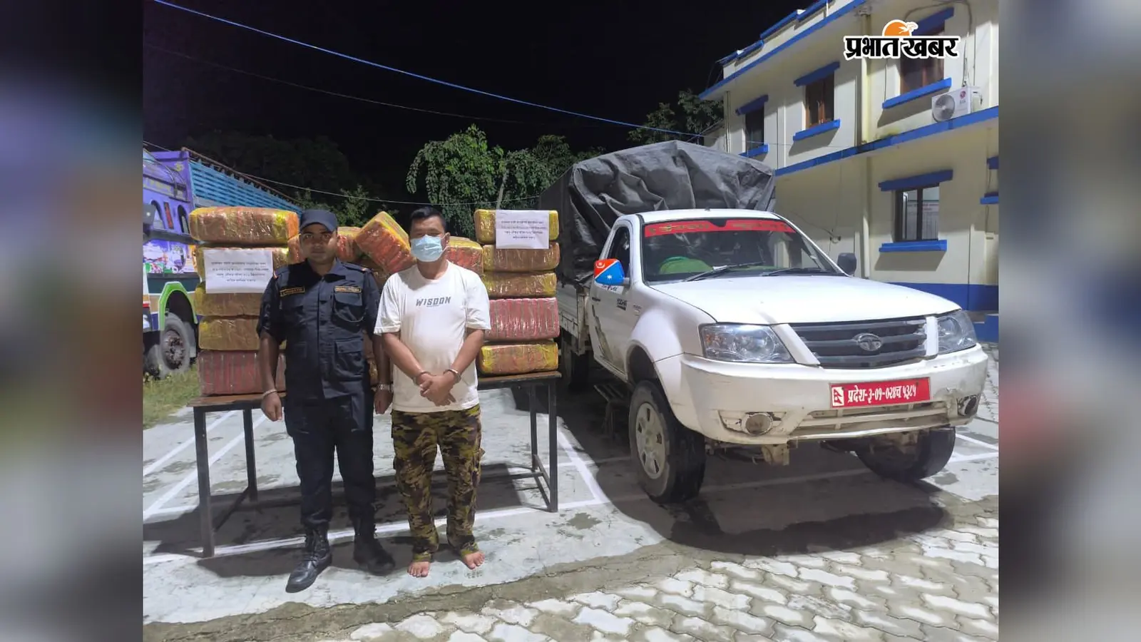 नेपाल के पर्सा में 207 किलो गांजा बरामद, सीमेंट की बोरियों में छिपाकर हो रही थी तस्करी