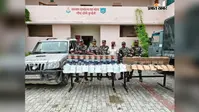 वीरपुर में एसएसबी की बड़ी कार्रवाई, 100 वायरलेस उपकरण और 2.63 लाख नेपाली रुपये जब्त