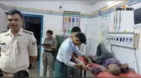 अज्ञात वाहन की टक्कर से व्यक्ति गंभीर रूप से घायल, डायल 112 पुलिस ने पहुंचाया अस्पताल