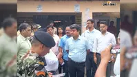 रोहतास: शिवसागर प्रखंड कार्यालय पहुंचे DM, योजनाओं की समीक्षा कर अधिकारियों को दिए सख्त निर्देश