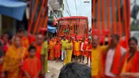 सीवान के महाराजगंज से सैकड़ों कांवरियों का जत्था बाबाधाम रवाना, बोलबम के जयघोष से गूंजा शहर