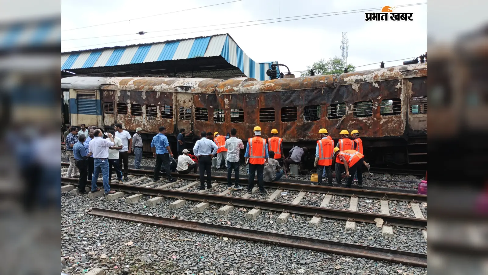 समस्तीपुर-सहरसा पैसेंजर ट्रेन अग्निकांड की जांच तेज, जले कोच से साक्ष्य जुटाने में लगी विशेषज्ञ टीम