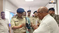 ऑपरेशन मुस्कान: शेखपुरा पुलिस ने 50 लोगों को लौटाए चोरी व खोए हुए 50 मोबाइल, एसपी हिमांशु ने दिए फोन