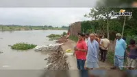 किशनगंज के बहादुरगंज में रतवा नदी का कहर, प्रधानमंत्री ग्राम सड़क बहने से दुर्गापुर बंगामा गांव का संपर्क पूरी तरह बाधित