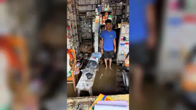 बारिश ने खोली नगर परिषद की तैयारी की पोल, बाजार की दुकानों में घुसा पानी