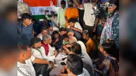 आंदोलनकारी छात्रों से मिले बाबूलाल मरांडी, बोले- JPSC-JSSC गड़बड़ी की हो सीबीआई जांच