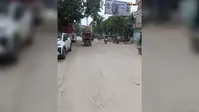 बक्सर में सड़क चौड़ीकरण की धीमी रफ्तार से बढ़ी मुसीबत, धूल-गिट्टी के बीच सफर को मजबूर लोग