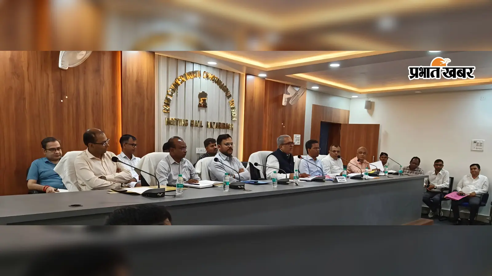 राजस्व लक्ष्य हासिल करने के लिए विभागीय समन्वय व प्रभावी अनुश्रवण जरूरी : आयुक्त