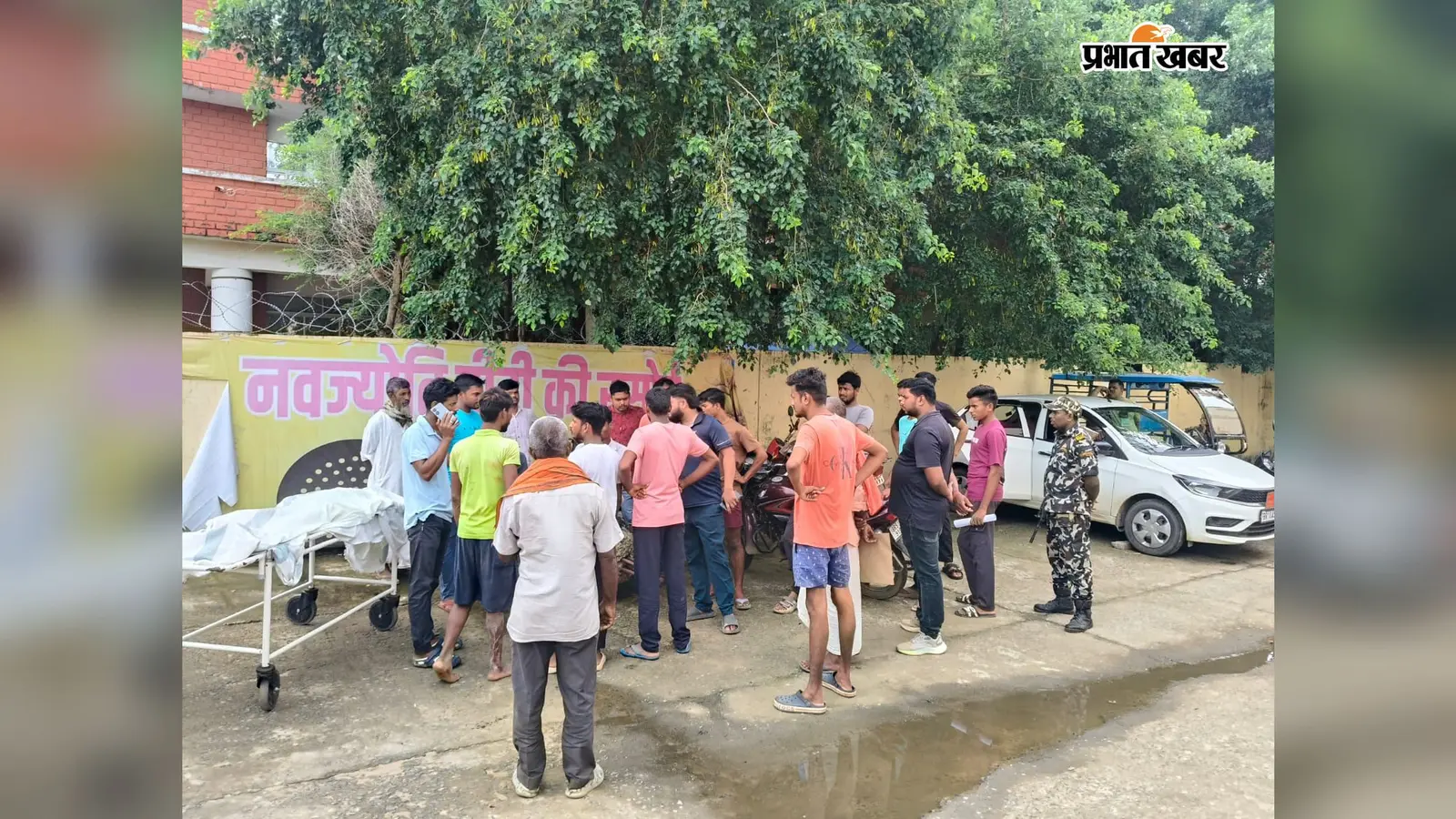 बांका में निर्माणाधीन मकान के सेफ्टी टैंक में उतरे दो भाई, जहरीली गैस की आशंका से एक की मौत, दूसरा गंभीर