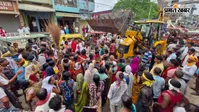 मसौढ़ी में सफाई को लेकर टकराव, झाड़ू लेकर उतरे पार्षदों को हड़ताली कर्मियों ने रोका, पुलिस ने संभाला मोर्चा