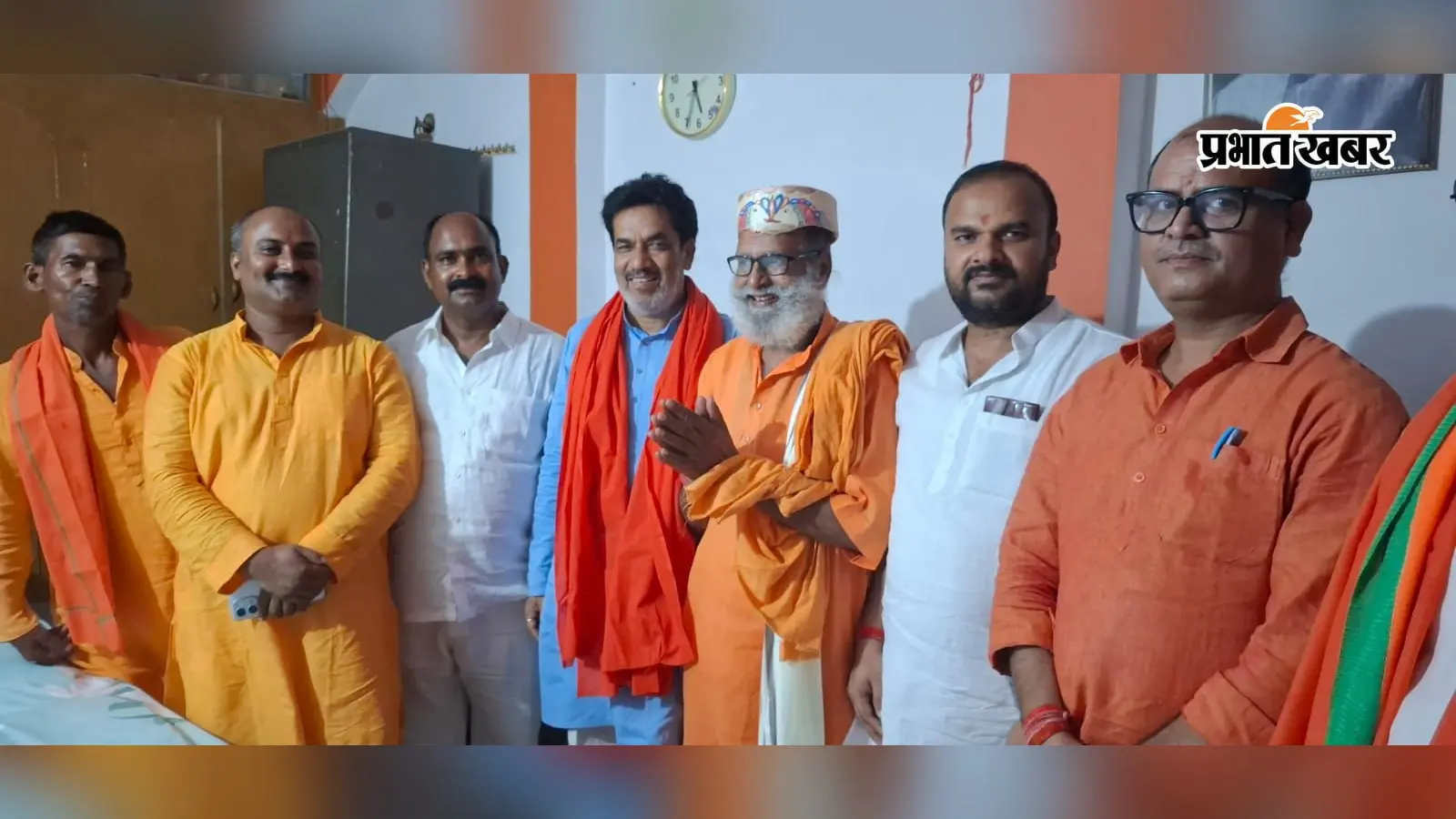 सासाराम में पूर्व विधायक जवाहर प्रसाद से मिले भाजपा किसान मोर्चा के प्रदेश अध्यक्ष, अंगवस्त्र देकर किया सम्मानित