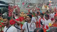 54 फीट लंबी और 300 किलो की कांवर लेकर बाबाधाम रवाना हुए 500 शिवभक्त, 'बोल बम' के जयकारों से गुंजायमान हुआ मेला क्षेत्र