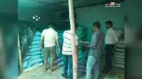 बेगूसराय में खाद दुकानदारों पर छापेमारी, ओवररेटिंग के खुलासे के बाद लाइसेंस रद्द करने की अनुशंसा