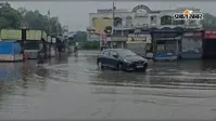 Photos: बोकारो में बारिश का कहर, तालाब बनी सड़क, ड्रेनेज जाम होने पर भड़के लोग