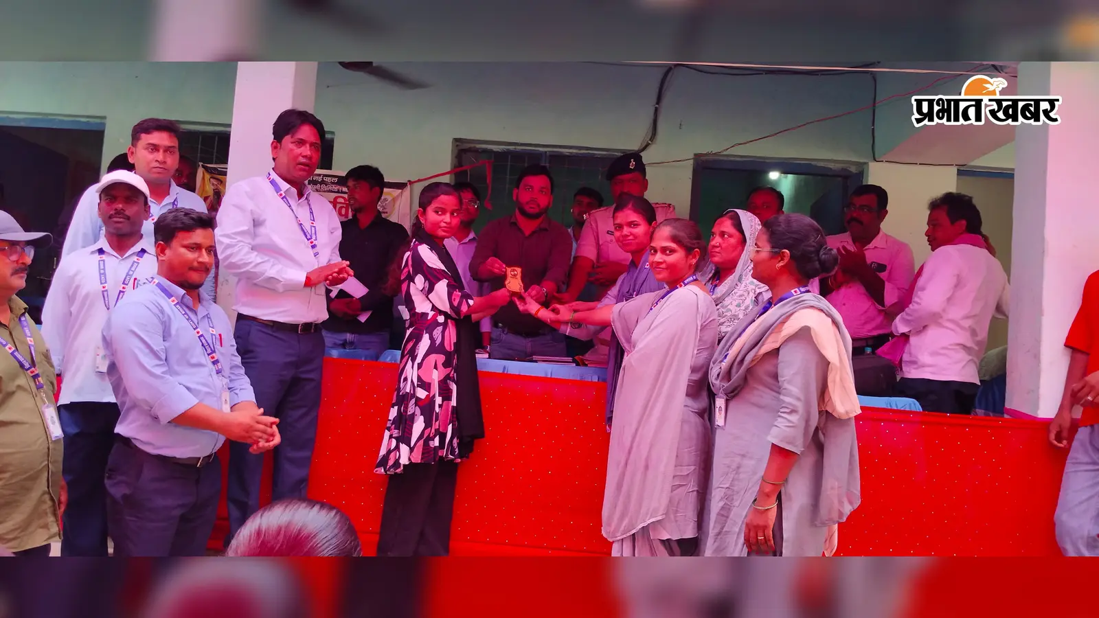 कटिहार की बेटी आफिया प्रवीण ने राज्य स्तरीय विज्ञान प्रतियोगिता में मारी बाजी, गांव में सम्मान समारोह