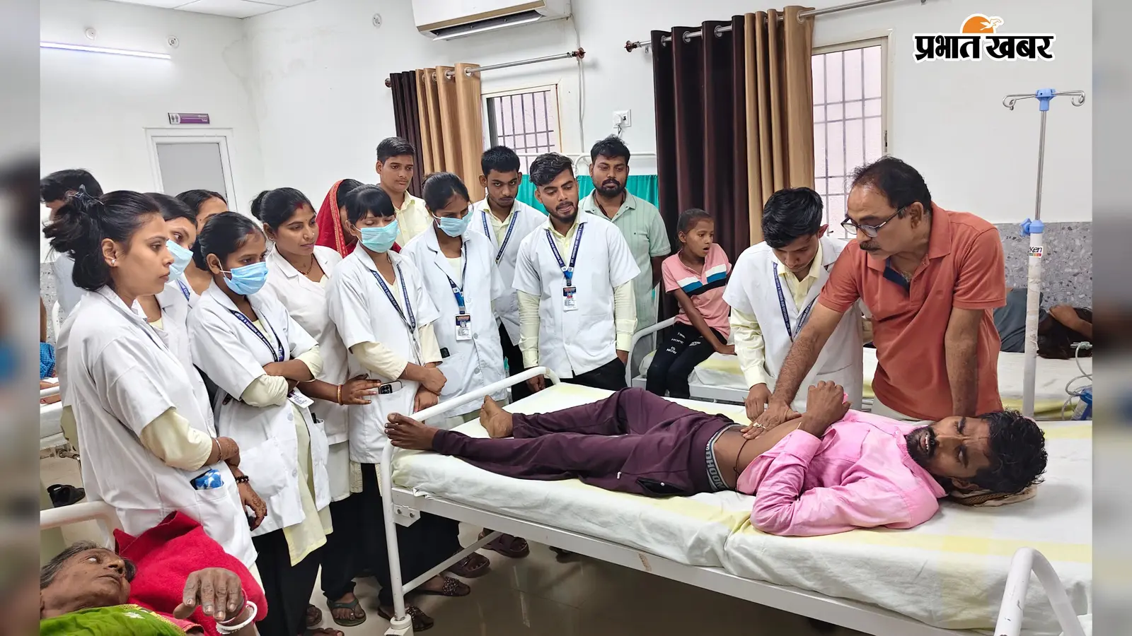 कटोरिया सीएचसी में एएनएम-जीएनएम प्रशिक्षुओं को आपातकालीन उपचार का मिला व्यावहारिक प्रशिक्षण