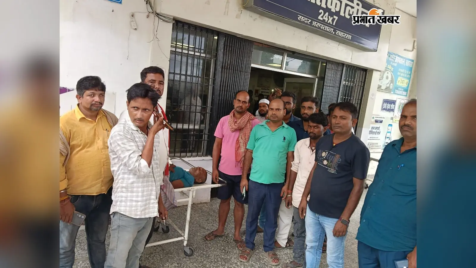 सौरबाजार में घर के अंदर विषैले सर्प ने डंसा, अस्पताल ले जाने के दौरान बुजुर्ग की मौत