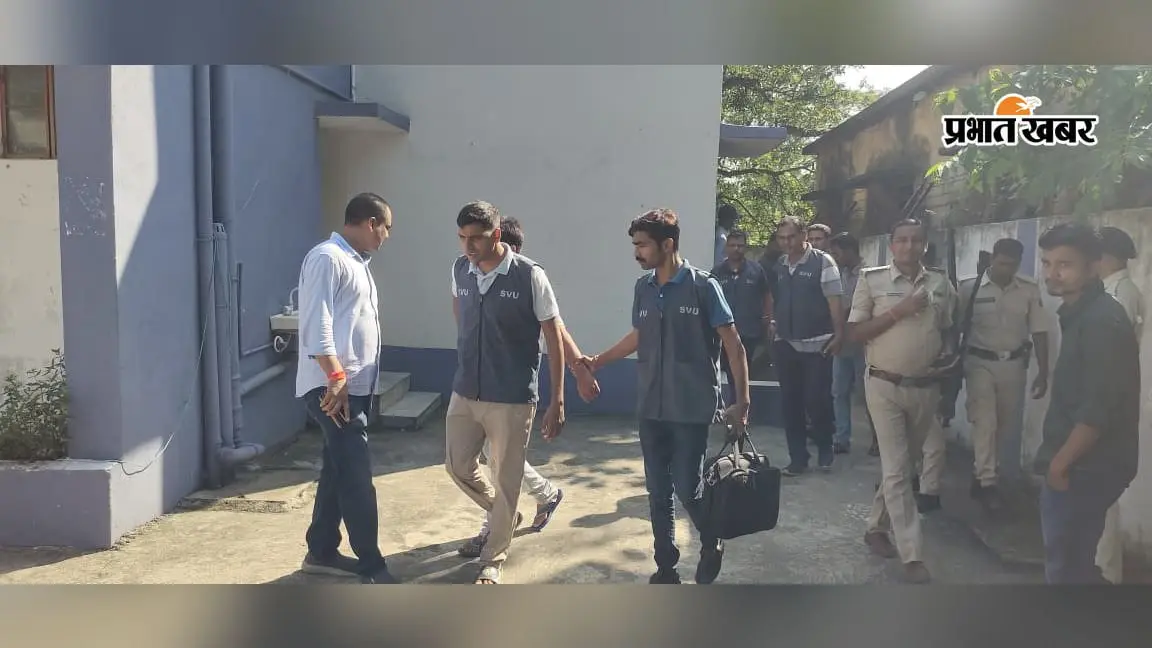 पूर्णिया में 10 हजार रुपये रिश्वत लेते बिजली विभाग के जेई रंगेहाथ गिरफ्तार, निगरानी की कार्रवाई से मचा हड़कंप