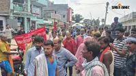 बदहाल सड़क के विरोध में बिथान बाजार में चक्का जाम, प्रशासन ने जल्द मरम्मत का दिया भरोसा
