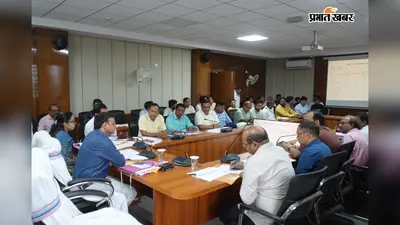 हजारीबाग: अपूर्ण योजनाओं पर डीसी सख्त, 15 अगस्त तक काम पूरा करने का अल्टीमेटम