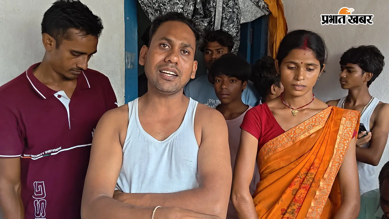 चोरों ने बंद घर से 30 हजार नकदी सहित 15 लाख रुपये के आभूषण उड़ाया, जांच में जुटी पुलिस
