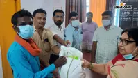 निक्षय मित्र पहल के तहत शंभुगंज में टीबी मरीजों को पोषण किट, डॉक्टरों ने नियमित दवा पर दिया जोर