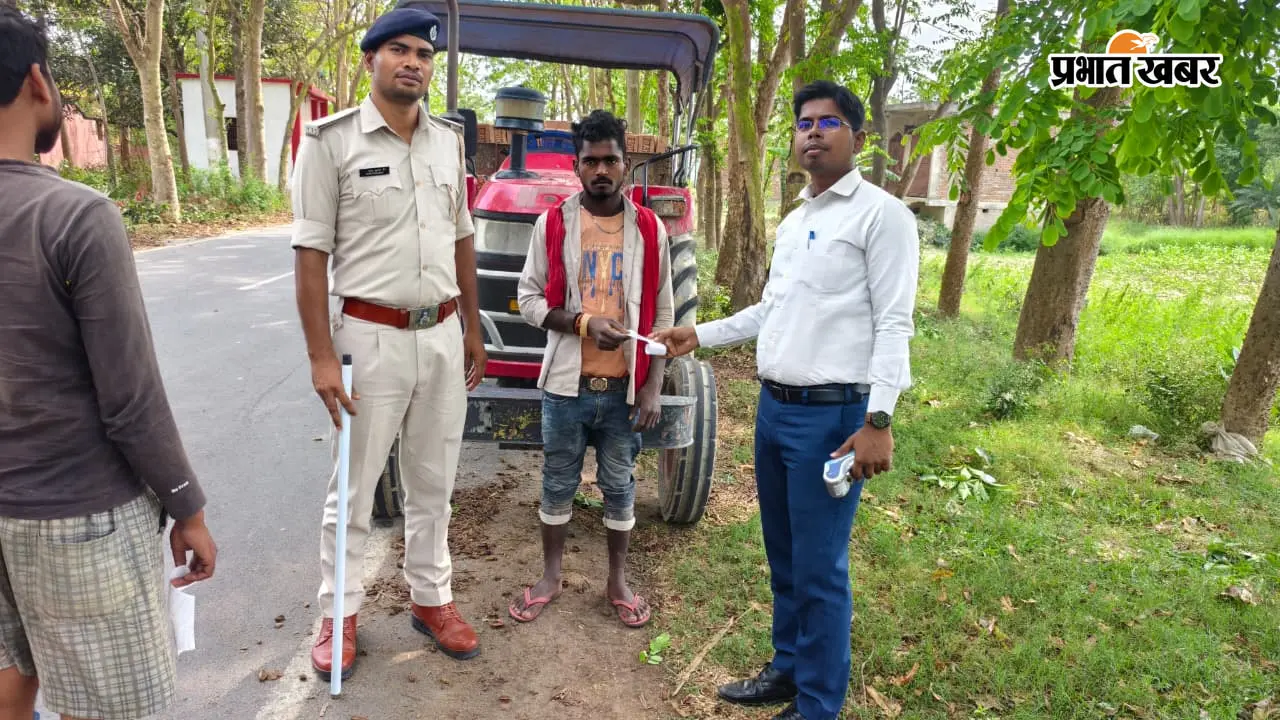 तरियानी में सघन वाहन जांच अभियान, बिना निबंधन ट्रैक्टर जब्त, 84 हजार रुपये जुर्माना