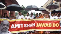 Video: संसद के मकर द्वार पर विपक्ष का प्रदर्शन, अमित शाह जवाब दो के लगे नारे