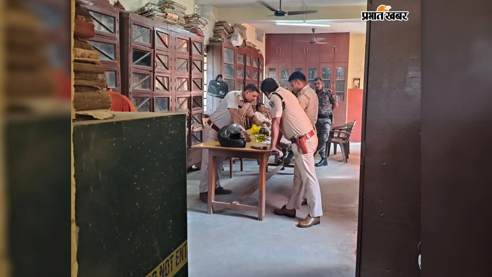 सीतामढ़ी: कोर्ट पहुंचे सेवानिवृत्त शिक्षक की अचानक हुई मौत