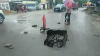 निर्माण के चंद दिनों में धंसी और उखड़ी नई सड़के, सपा प्रमुख के वायरल वीडियो ने खोली घटिया निर्माण की पोल