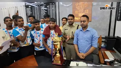 जूनियर राज्य कबड्डी प्रतियोगिता में चैंपियन बनी सारण टीम को डीएम ने किया सम्मानित