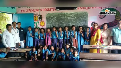 कैमूर में सावन में सजी छात्राओं की हथेलियां, विद्यालयों में मेहंदी प्रतियोगिता में दिखी रचनात्मकता