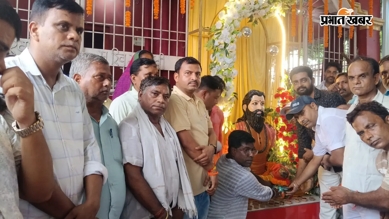 संत गुरु रविदास की 650वीं जयंती पर हाजीपुर पहुंची जन्मस्थली की पावन मिट्टी, निकली शोभायात्रा
