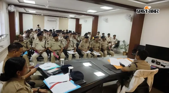 एसएसपी ने अपराध समीक्षा बैठक में नशा तस्करों पर सख्ती के दिए निर्देश