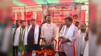 पतरघट के कहरा गांव पहुंचे पंचायती राज मंत्री दीपक प्रकाश, नई पंचायत गठन और नल-जल योजना की मांग उठी