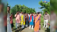 योगापट्टी में गंडक नदी मछुआरा मामले की जांच, मछुआरा आयोग ने पीड़ित परिवार को दिया सहायता का भरोसा