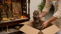 घर के मंदिर में भूलकर भी न रखें भगवान की ऐसी मूर्तियां, बढ़ सकता है वास्तु दोष