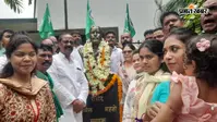 बिष्टुपुर चमरिया गेस्ट हाउस में झामुमो के नेताओं ने शहीद निर्मल महतो को दी श्रद्धांजलि